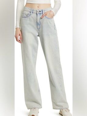 Rag & Bone Light featherweight Logan white leg jeans ice fall 26
